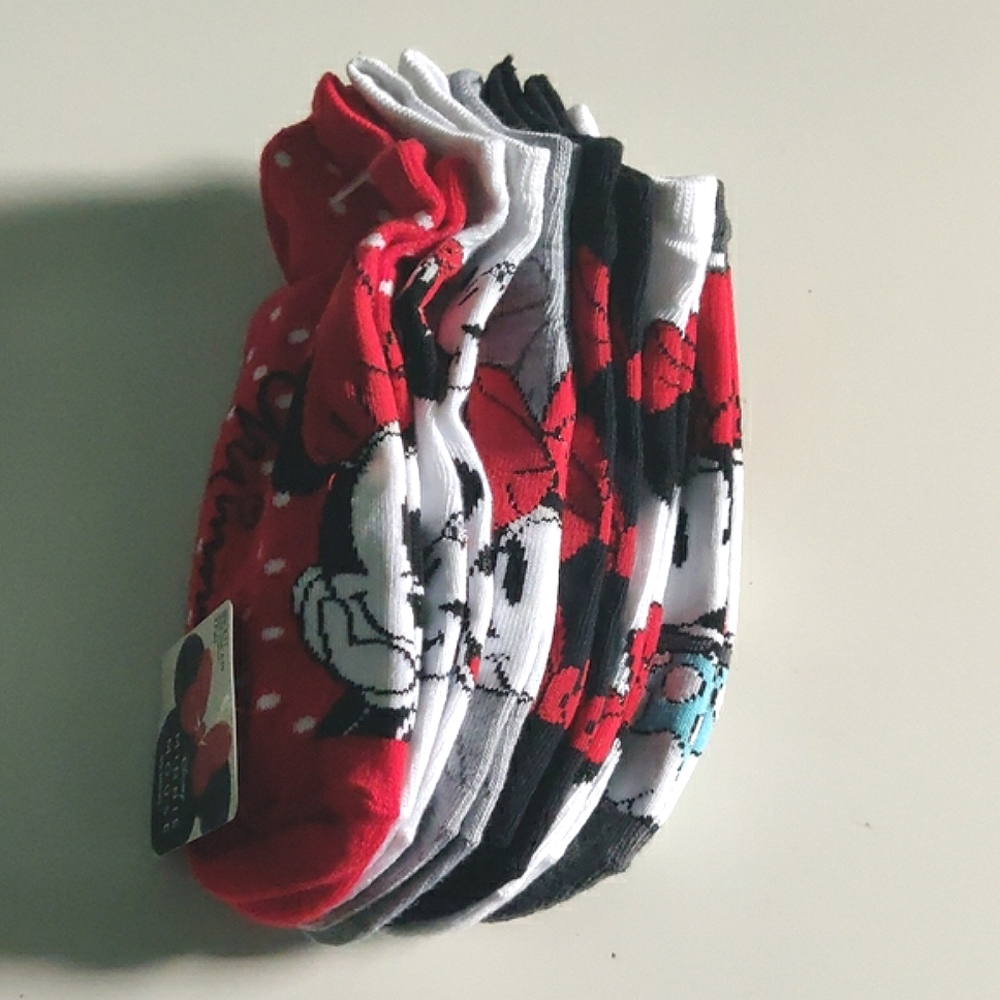 DISNEY MINNIE MOUSE  SOCKS 6 PAIRS